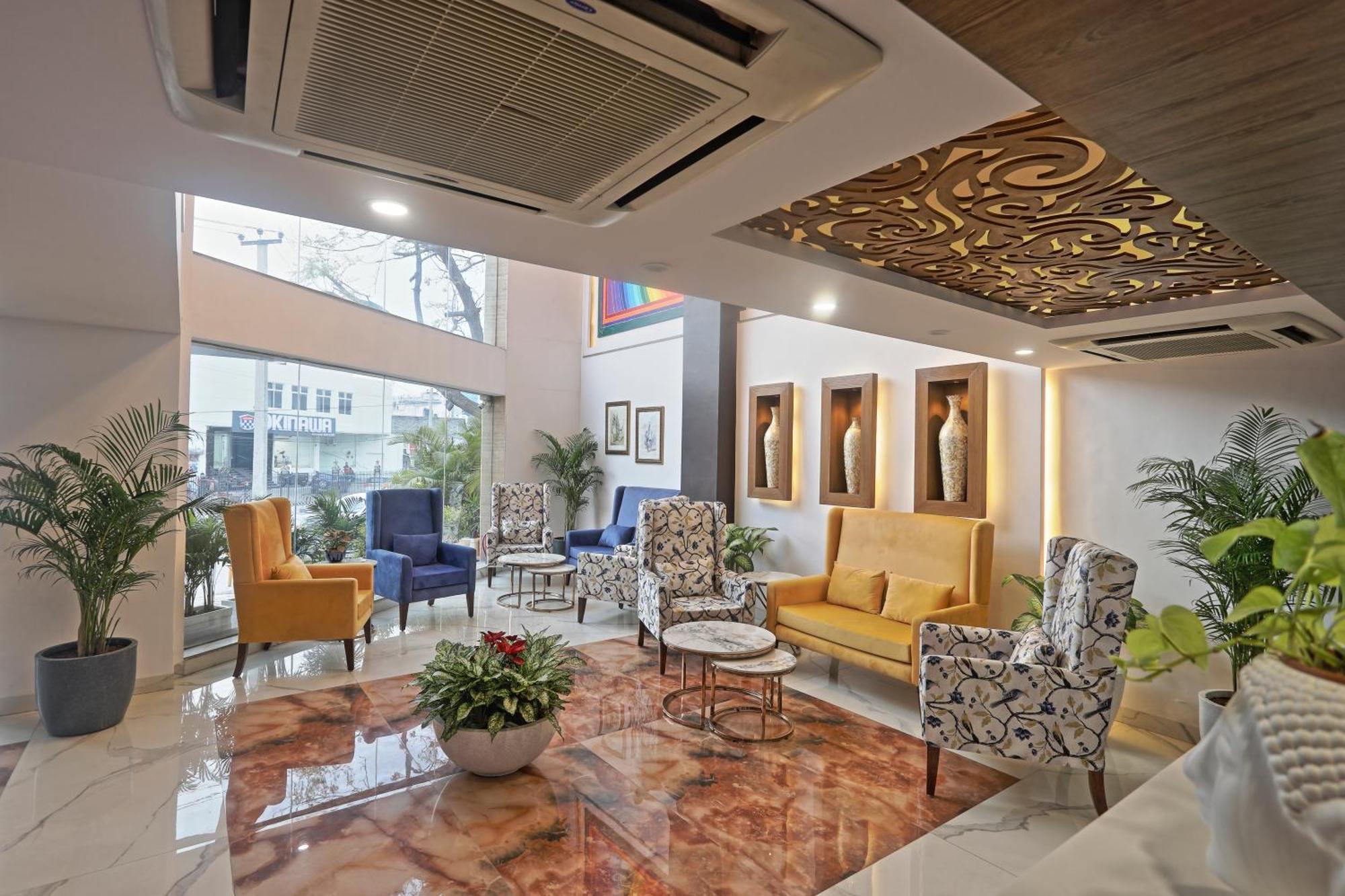 Hotel Oxmo Delhi Airport With Free Airport Transsfer New Delhi Exterior foto