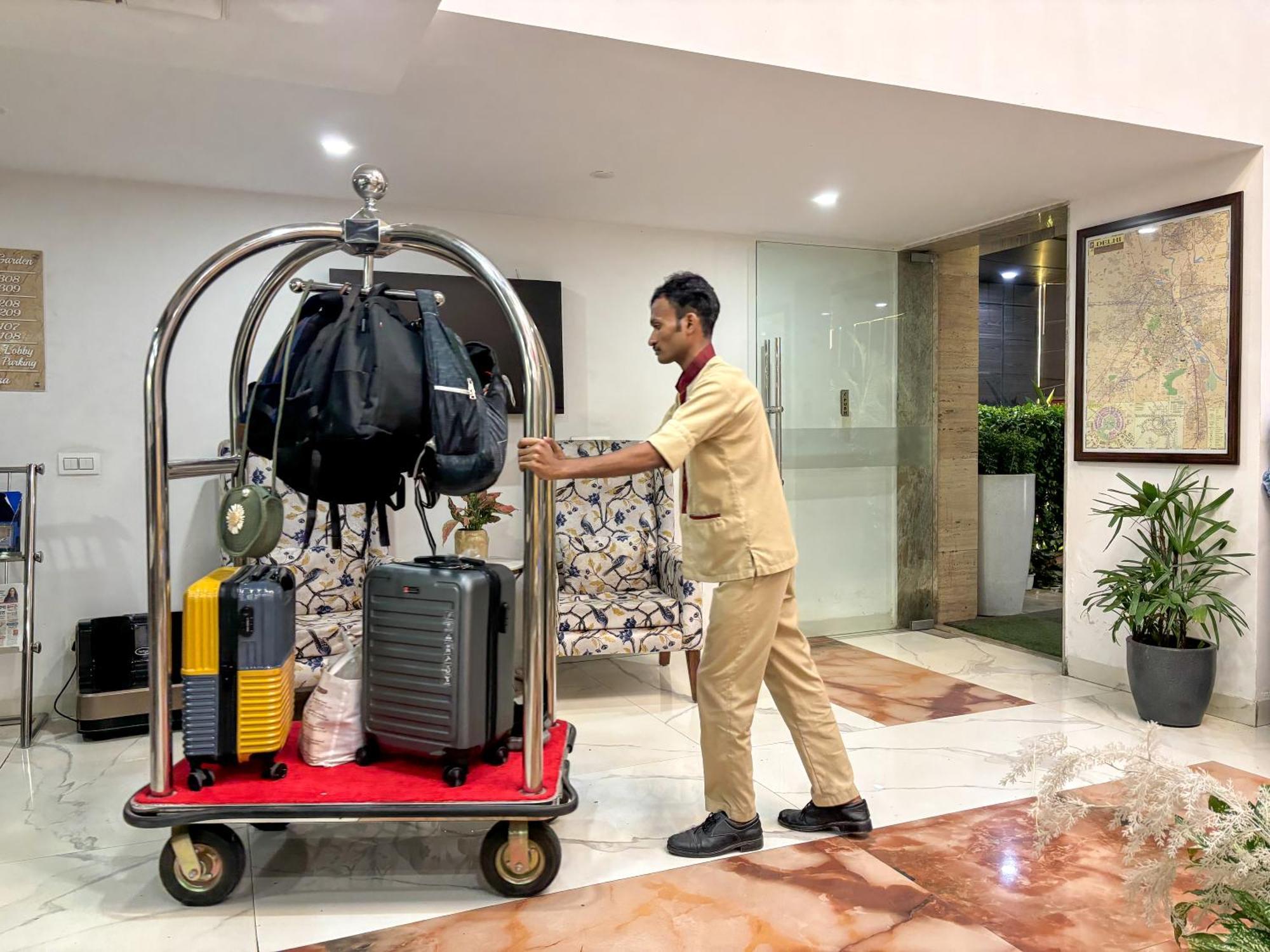 Hotel Oxmo Delhi Airport With Free Airport Transsfer New Delhi Exterior foto
