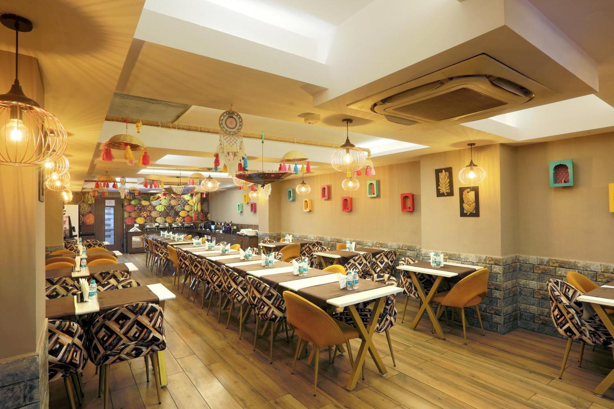 Hotel Oxmo Delhi Airport With Free Airport Transsfer New Delhi Exterior foto