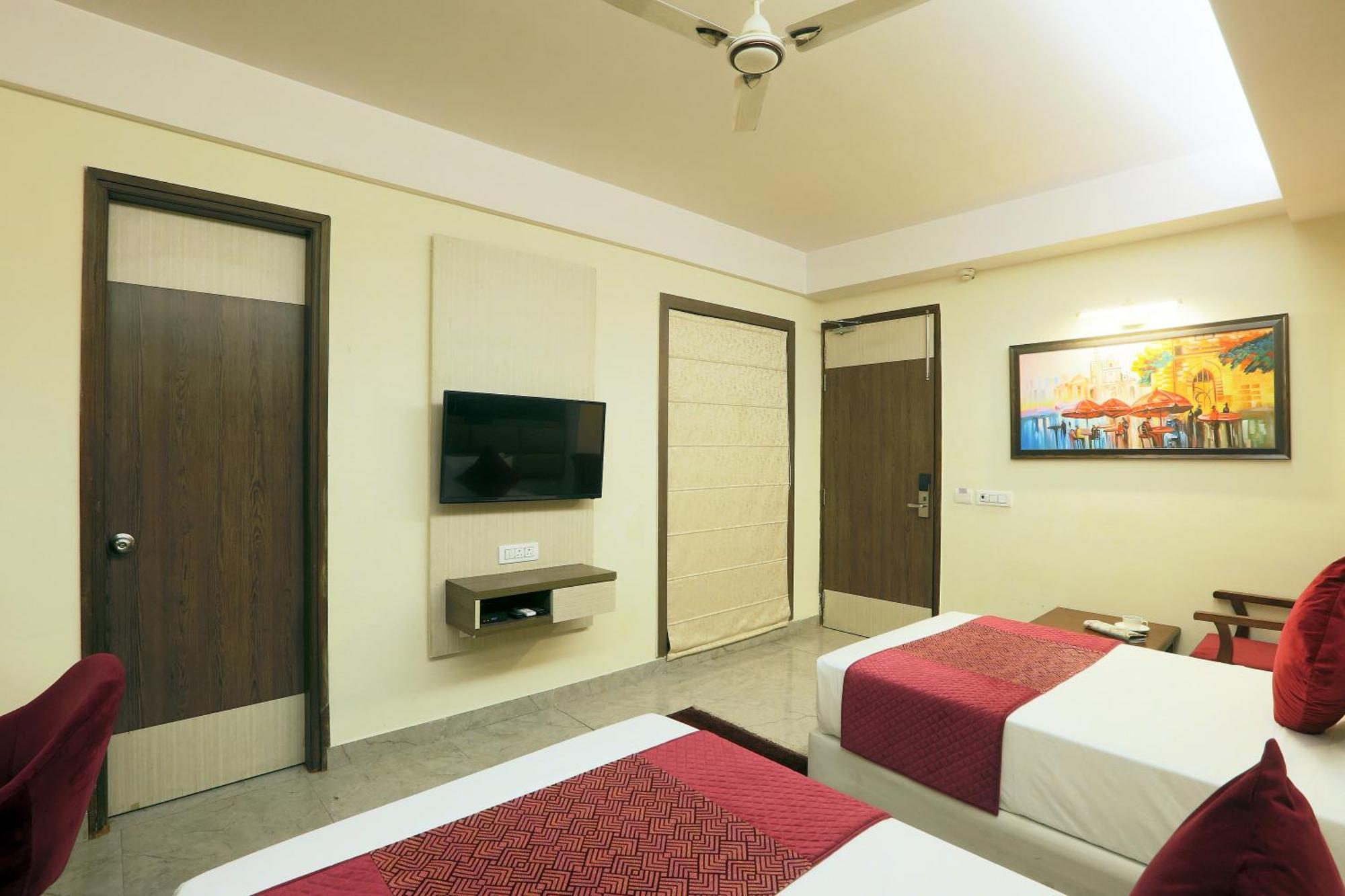 Hotel Oxmo Delhi Airport With Free Airport Transsfer New Delhi Exterior foto